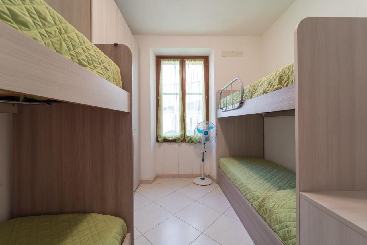 Miros Apartment Алгеро Екстериор снимка